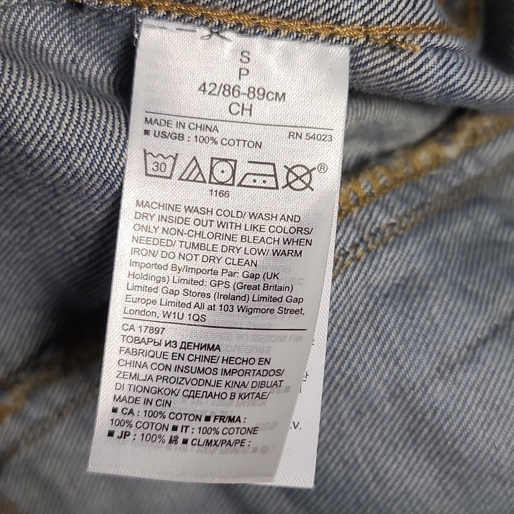 BANANA REPUBLIC Clean Classic Mediun Wash Blue Jean Jacket Size Small - Picture 3 of 16